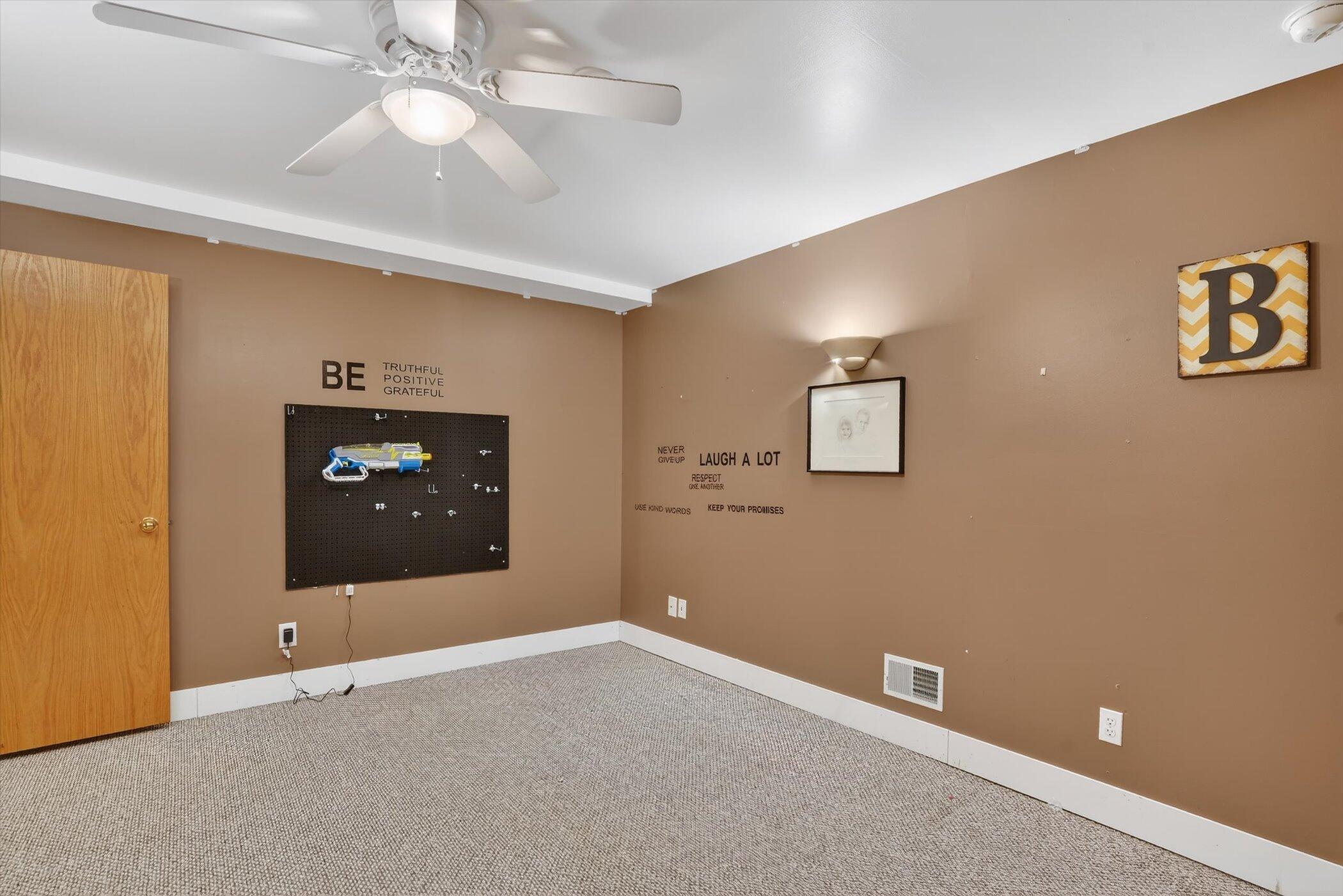 11531 Rutan Circle Jerome, MI 49249 - Photo 31 of 56 31-11531 Rutan Cir Jerome-Windowstill