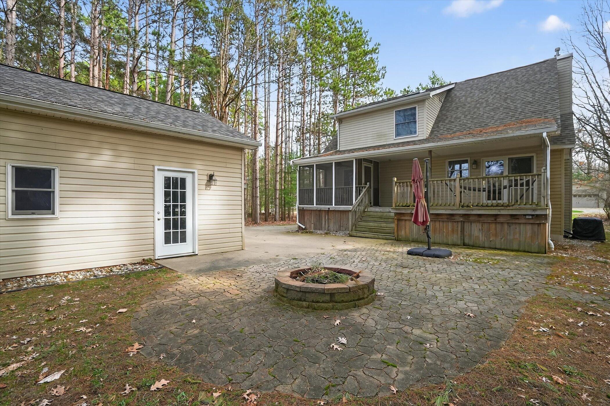 11531 Rutan Circle Jerome, MI 49249 - Photo 40 of 56 42-11531 Rutan Cir Jerome-Windowstill