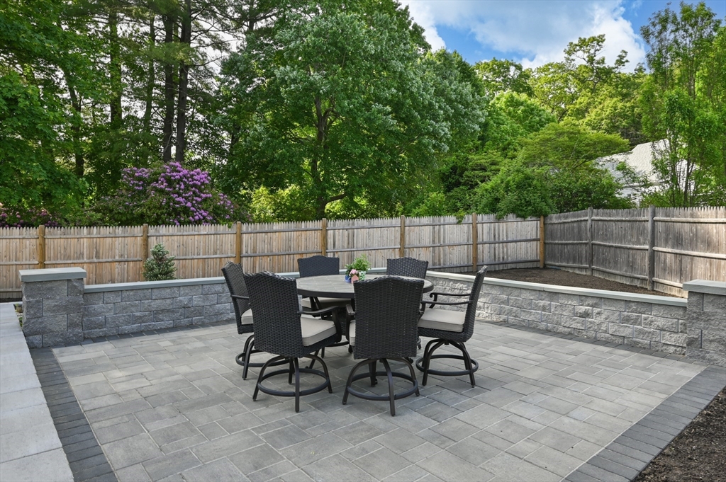 32 Iverson Road Beverly, MA 01915 - Photo 7 of 37 Gallery Image 7