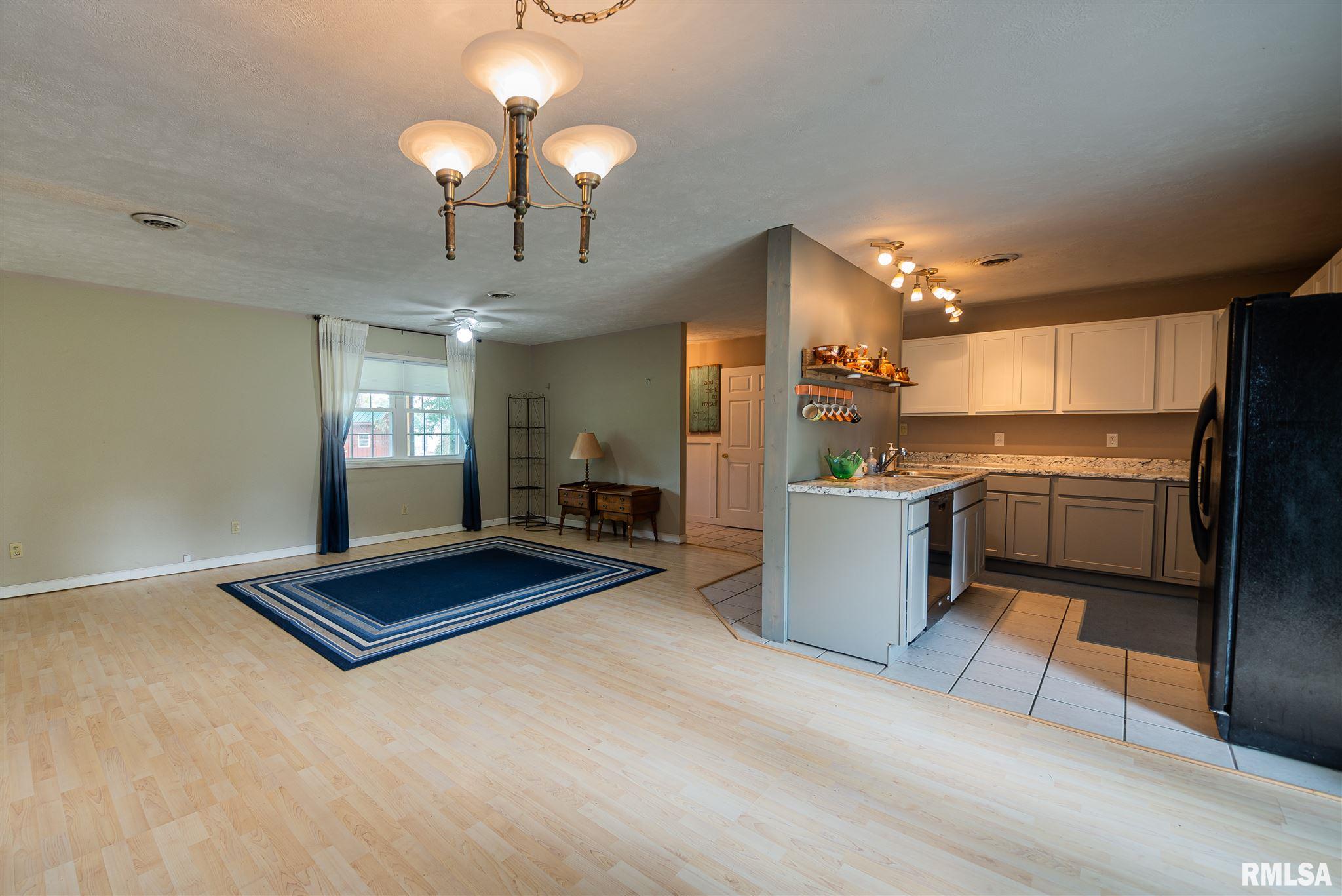 959 Latrobe Road West Frankfort, IL 62896 - Photo 8 of 24 Gallery Image 8