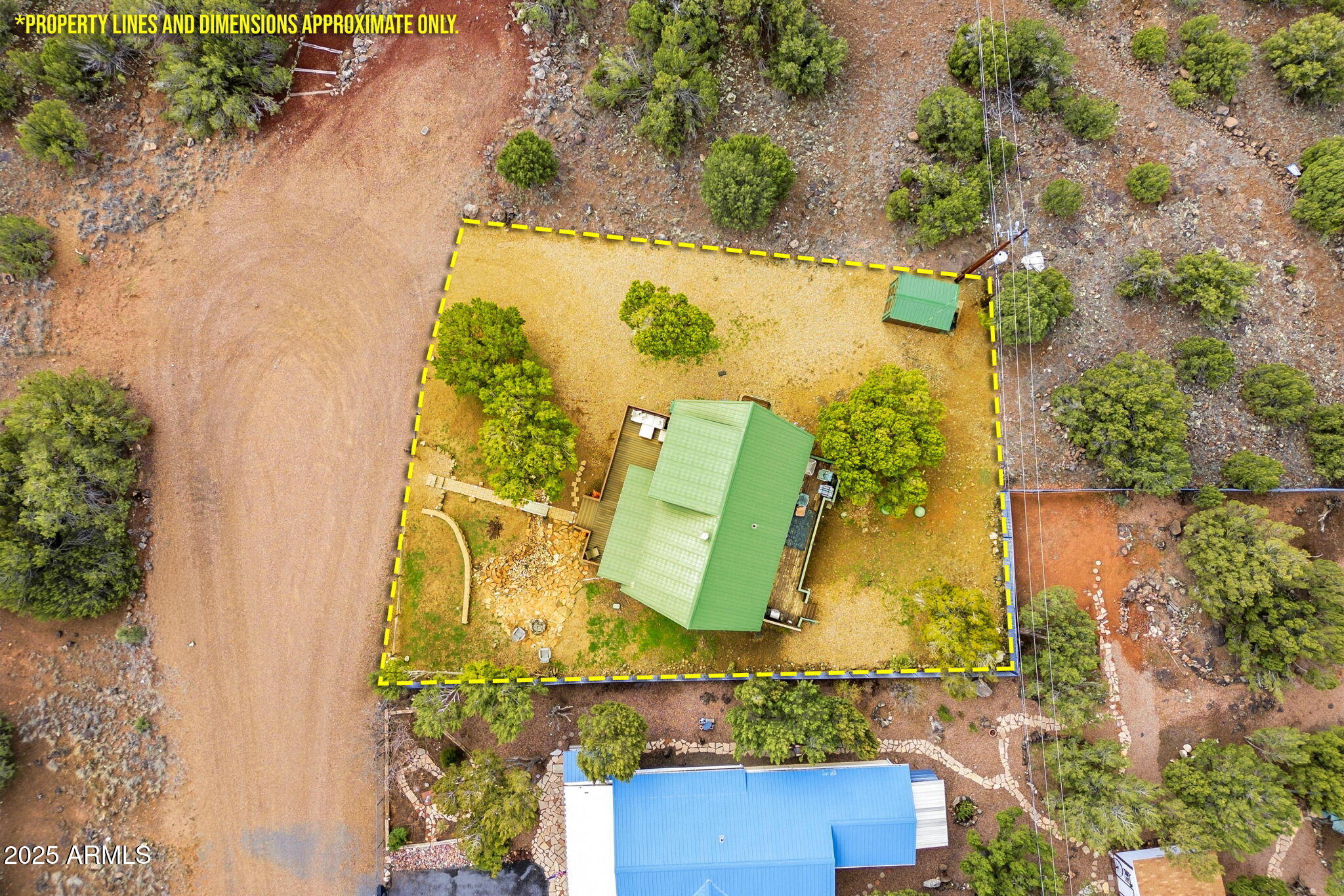 1904 Ponce Place Show Low, AZ 85901 - Photo 31 of 43 an aerial view of a residential houses with yard