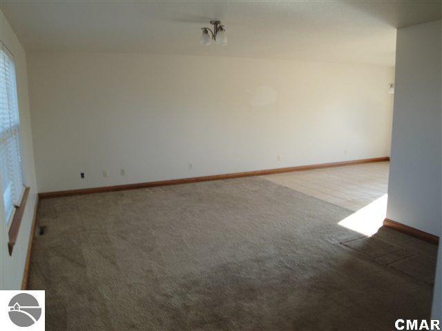 4540 East Millbrook Road Mount Pleasant, MI 48858 - Photo 8 of 25 1771983-7.JPG