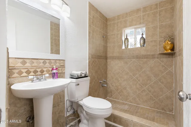 $415,000 | 11527 East 6th Avenue, Apache Junction, AZ 85120