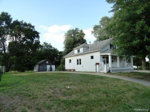 8505 Stephens Road Center Line, MI 48015 - Photo 1 of 17 3 Bdrm Bungalow on a HUGE LOT!