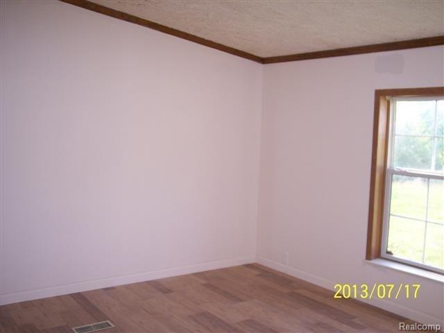 7561 Willits Road Fostoria, MI 48435 - Photo 2 of 3 100_2883 (Small).JPG