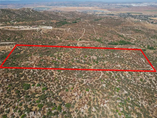 a view of a small space near a field