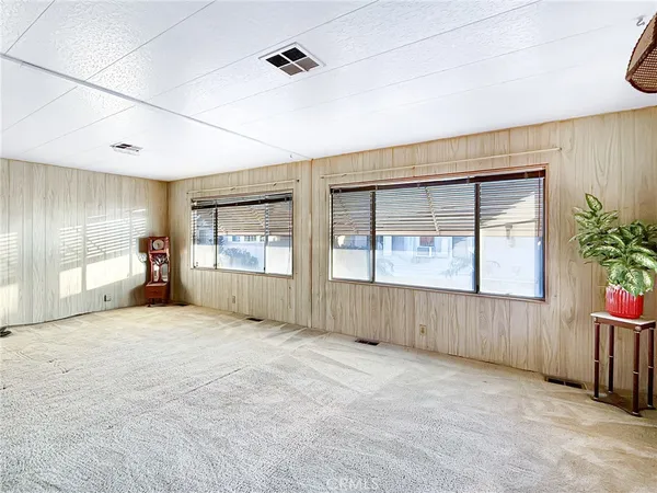 $160,000 | 650 La Seda Road, Unit 3C, La Puente, CA 91744