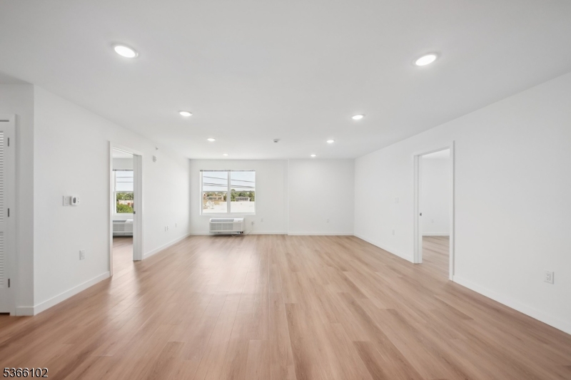 369 18th Avenue, Unit 301 Newark, NJ 07108 - Photo 3 of 17