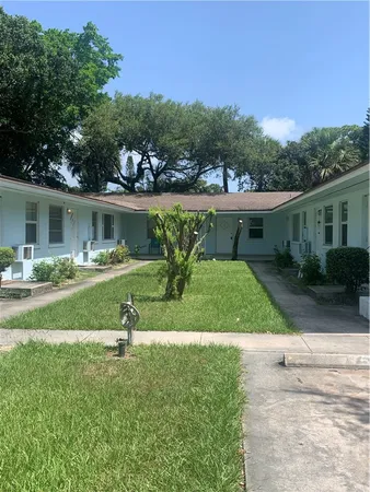 $1,450 | 706 19th Street, Unit 5, Vero Beach, FL 32960