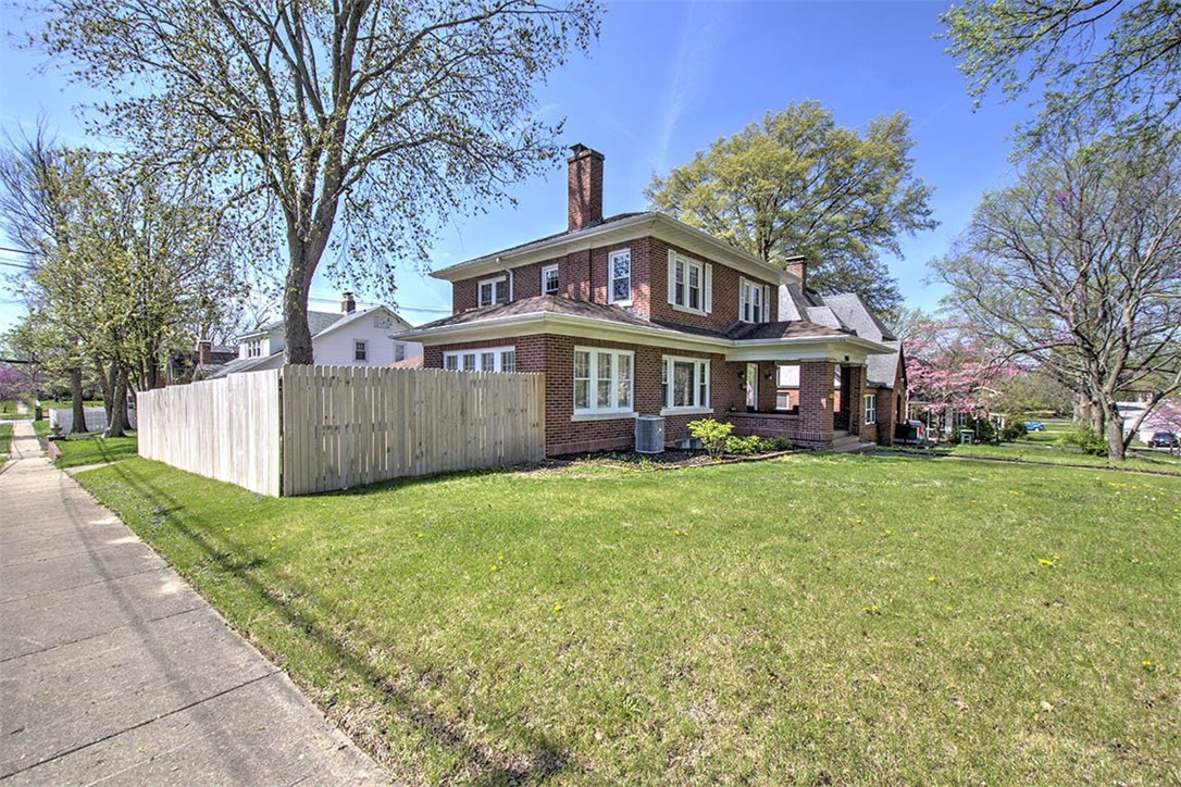 1405 Riverview Avenue Decatur, IL 62522 - Photo 5 of 29