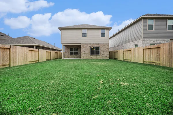 $292,900 | 4306 West Bayou Maison Circle, Dickinson, TX 77539