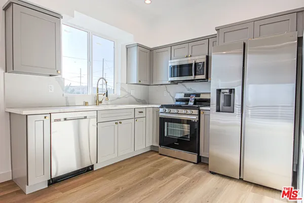 $3,574 | 11443 1/2 Hatteras Street, North Hollywood, CA 91601