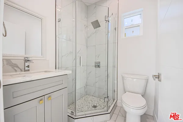 $3,574 | 11443 1/2 Hatteras Street, North Hollywood, CA 91601