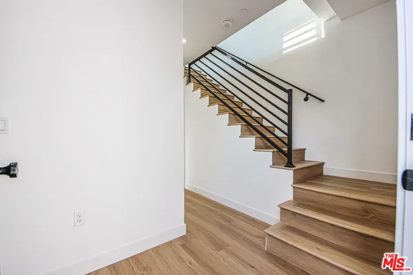 $3,574 | 11443 1/2 Hatteras Street, North Hollywood, CA 91601