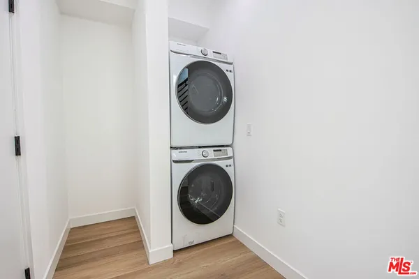 $3,574 | 11443 1/2 Hatteras Street, North Hollywood, CA 91601