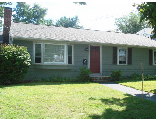 29 Riverside Street Danvers, MA 01923 - Photo 1 of 9 Gallery Image 1