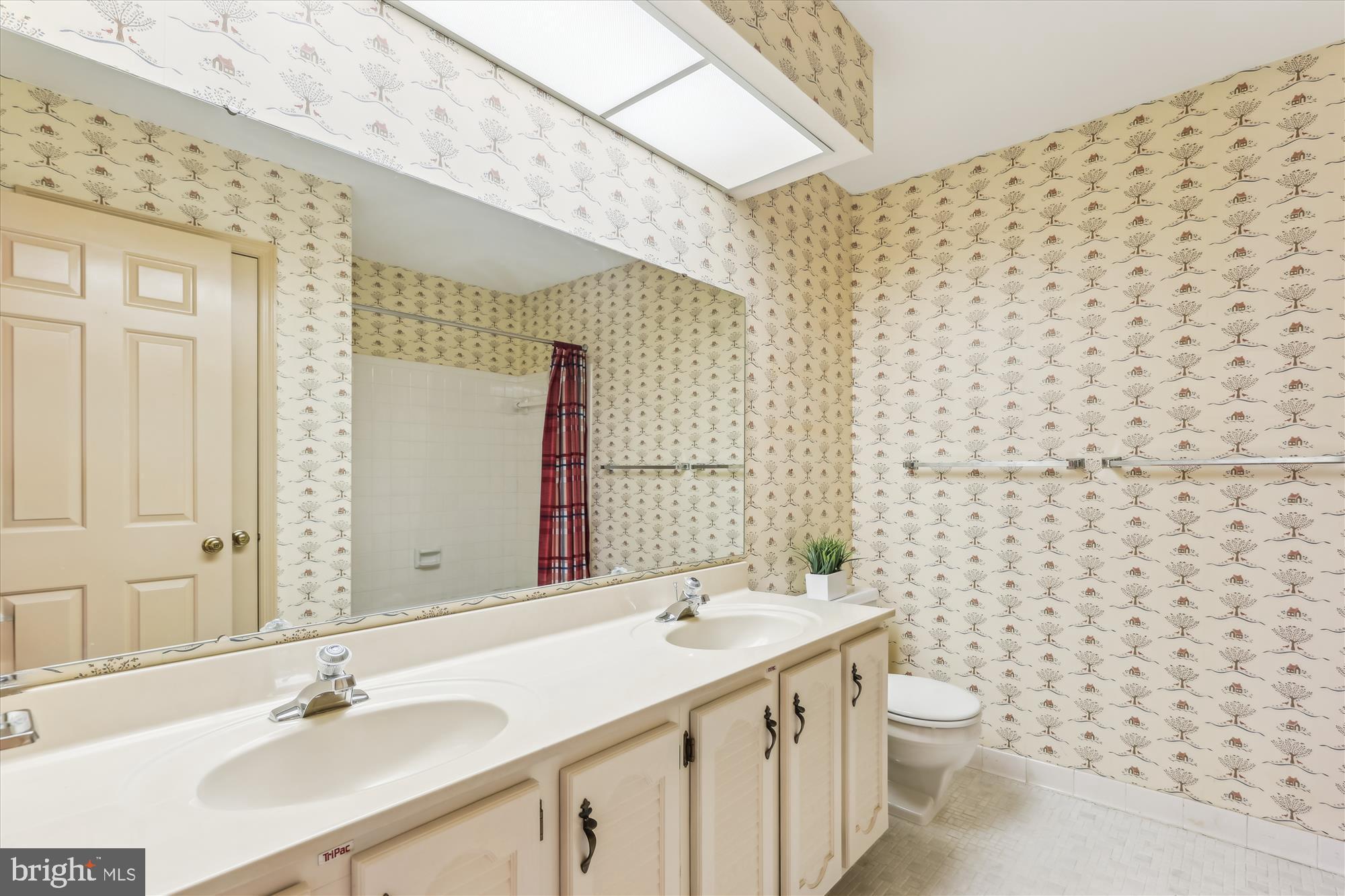 4526 Gilbertson Road Fairfax, VA 22032 - Photo 34 of 51 Double sinks in Upper level Hall Bath.