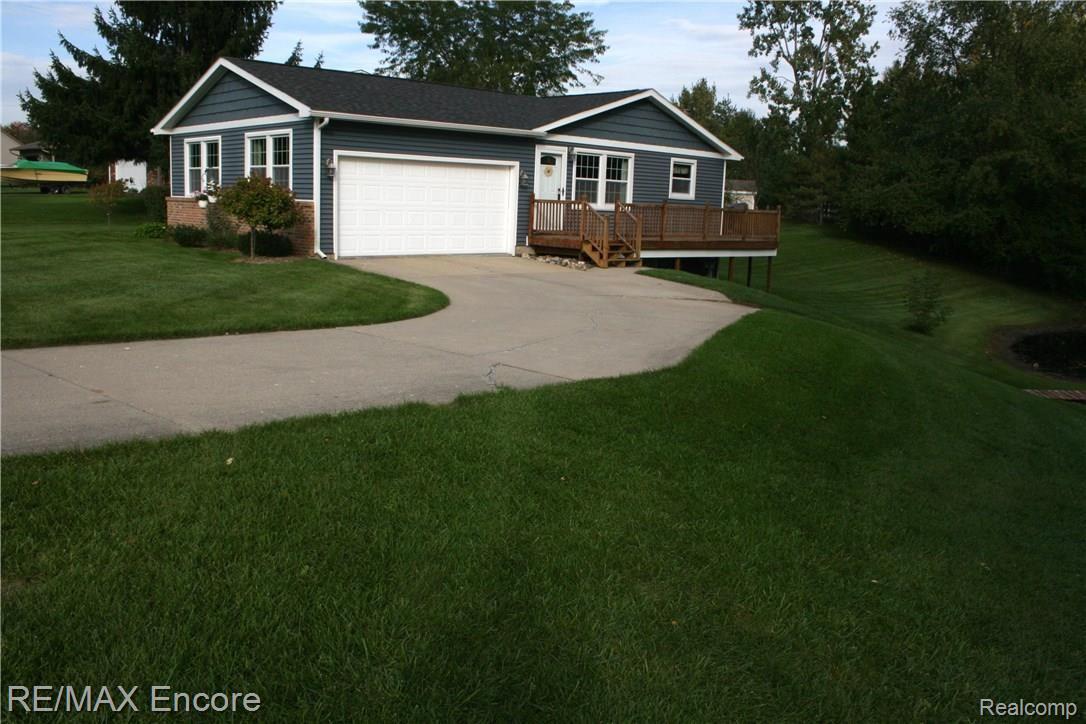 8657 Miller Road Clarkston, MI 48348 - Photo 1 of 44 IMG_2164.JPG