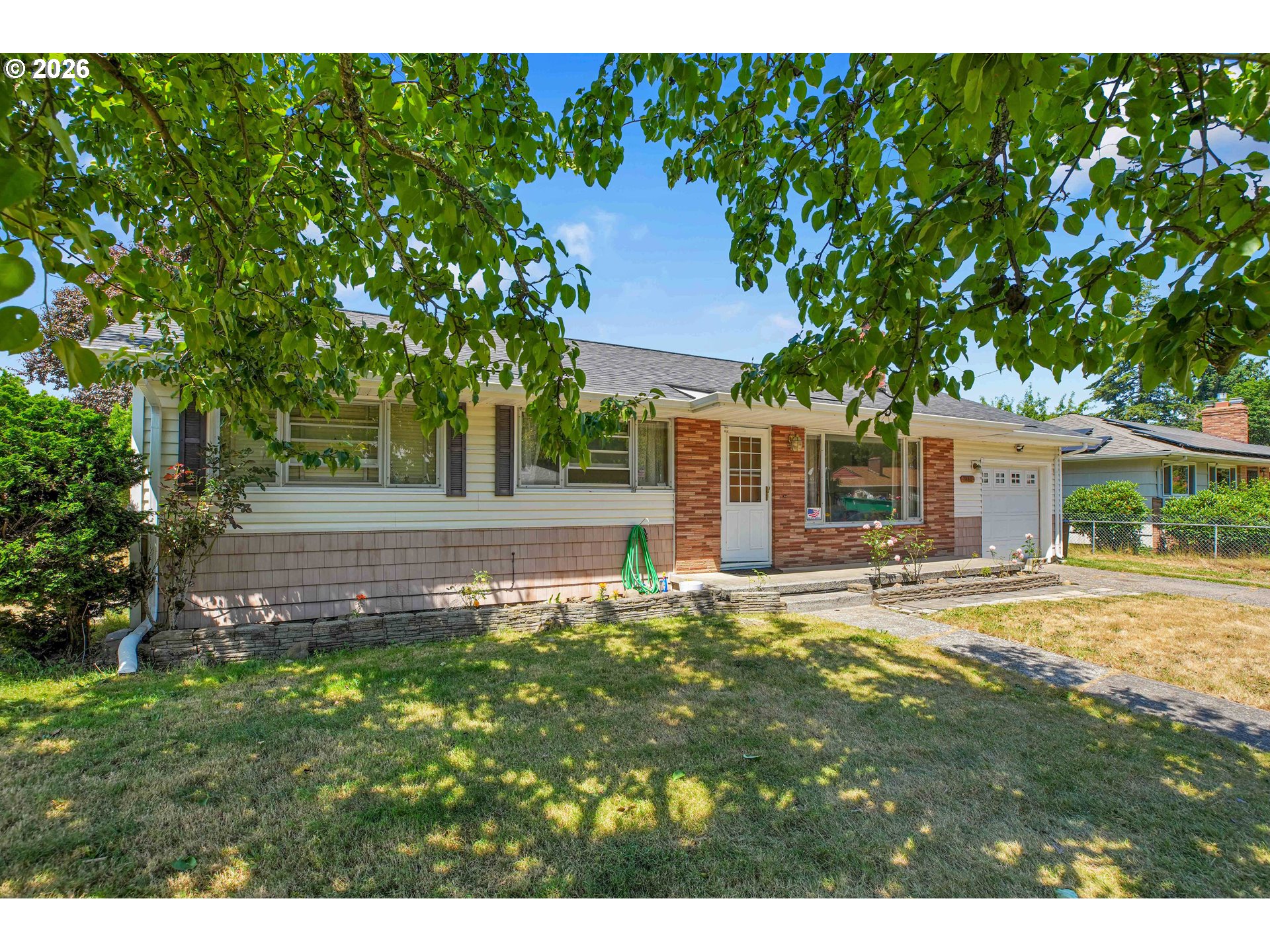2249 Southeast 185th Avenue Portland, OR 97233 - Photo 3 of 44