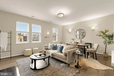 $740,000 | 2114 N Street Northwest, Unit 32, Washington, DC 20037