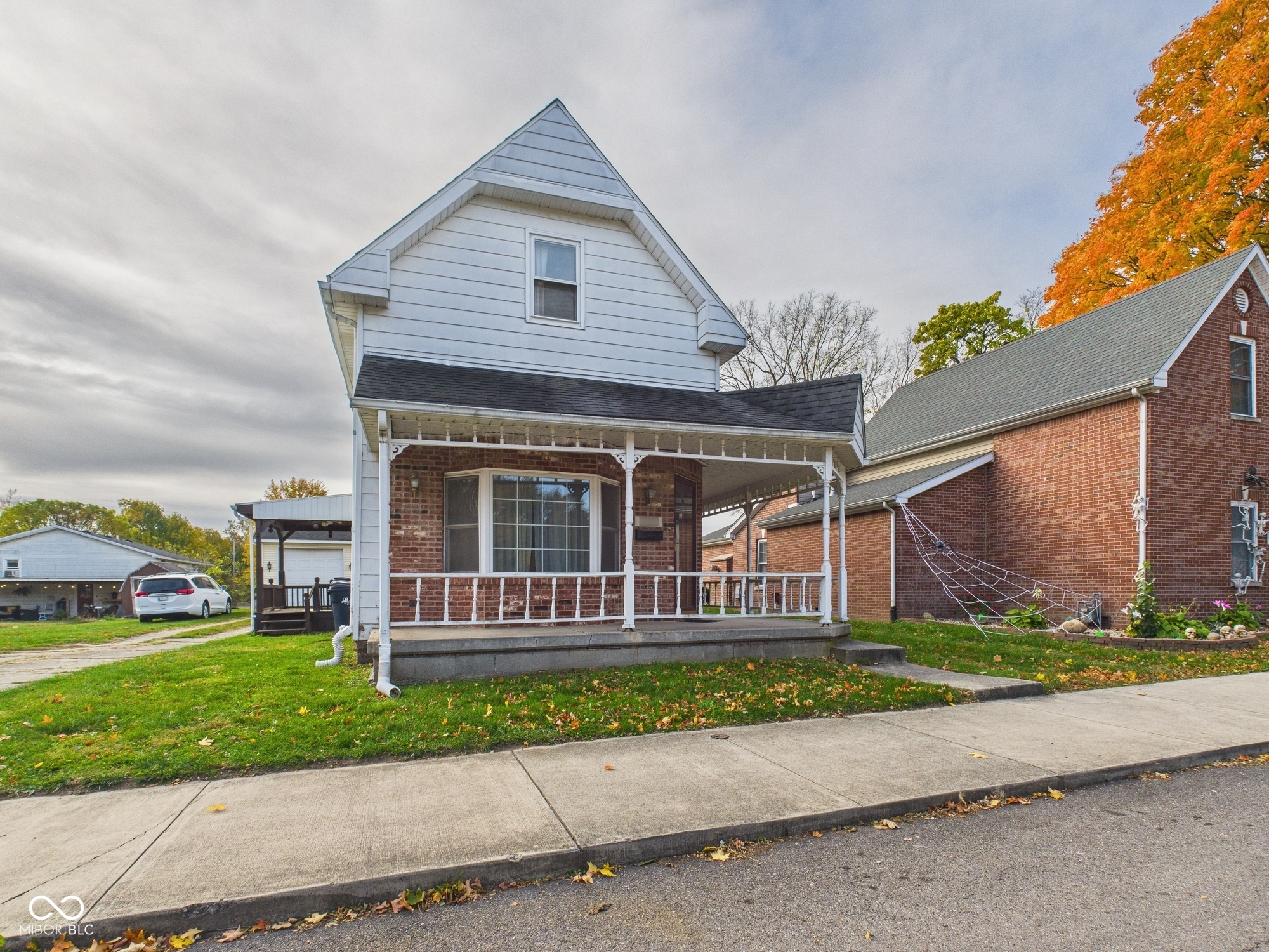 379 Locust Street Middletown, IN 47356 - Photo 3 of 29