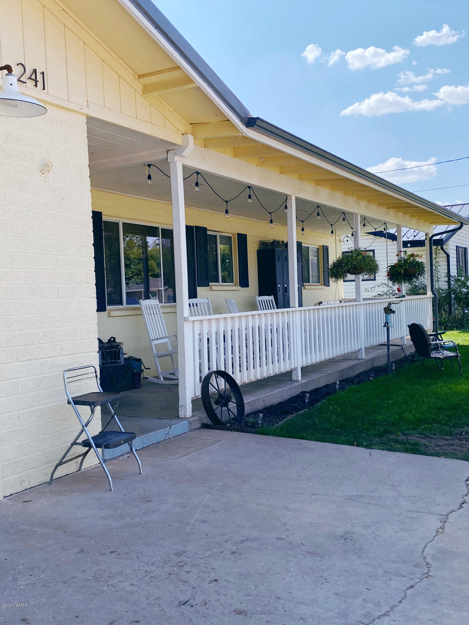 241 West Center Street Snowflake, AZ 85937 - Photo 3 of 25 a view of a porch with furniture and garden
