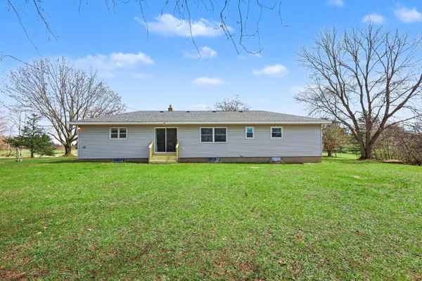 $329,000 | 29054 56th Street, Bangor, MI 49013