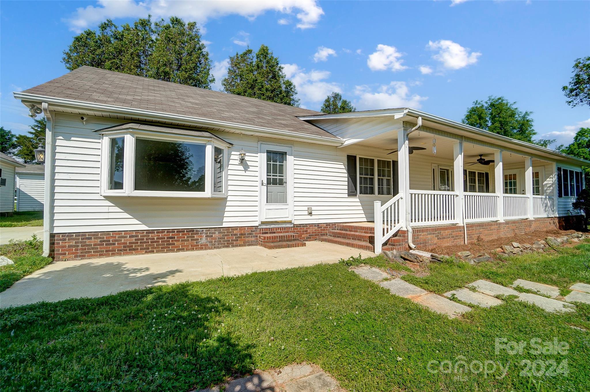 6902 Honey Bee Road Monroe, NC 28110 - Photo 3 of 47