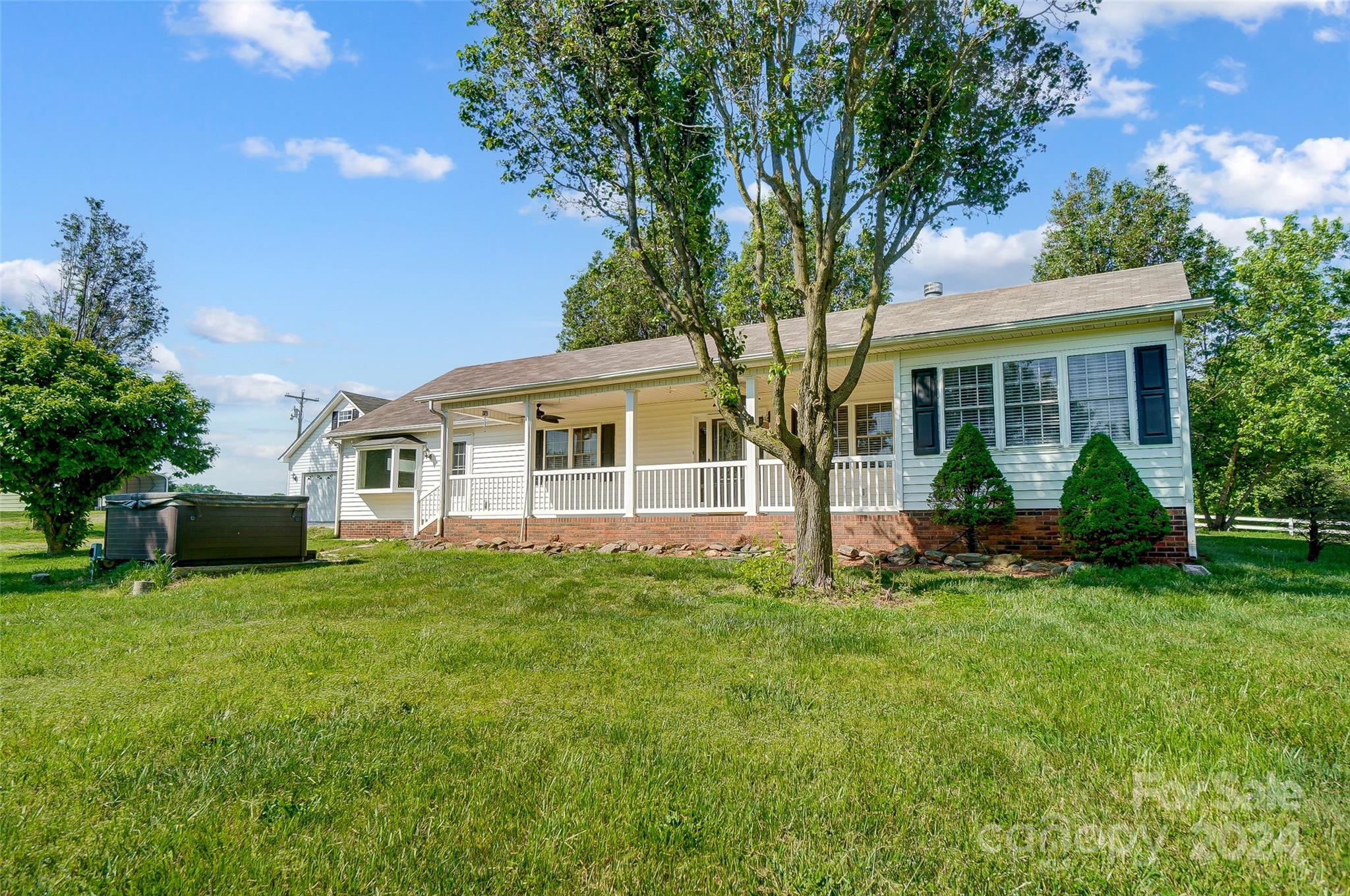 6902 Honey Bee Road Monroe, NC 28110 - Photo 4 of 47