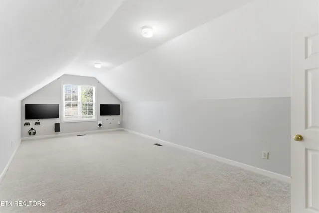 $599,900 | 2217 East Emory Road, Knoxville, TN 37938