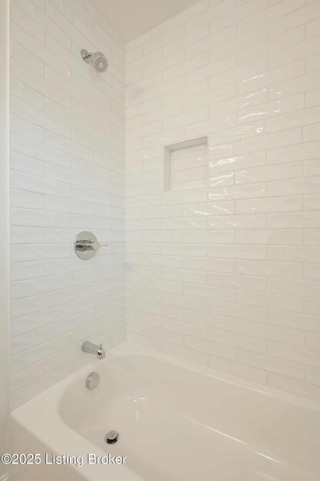 2320 Broadmeade Road Louisville, KY 40205 - Photo 25 of 38 Hall Bath 2nd Floor