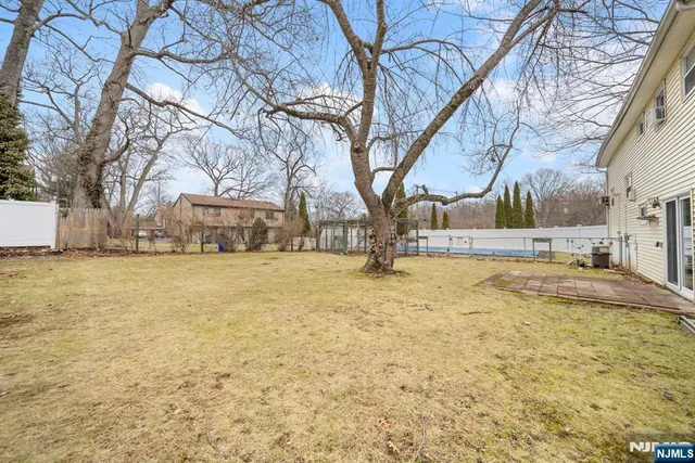 $765,000 | 601 Oakwood Drive, Northvale, NJ 07647