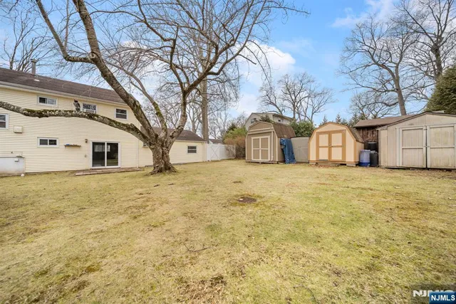 $765,000 | 601 Oakwood Drive, Northvale, NJ 07647