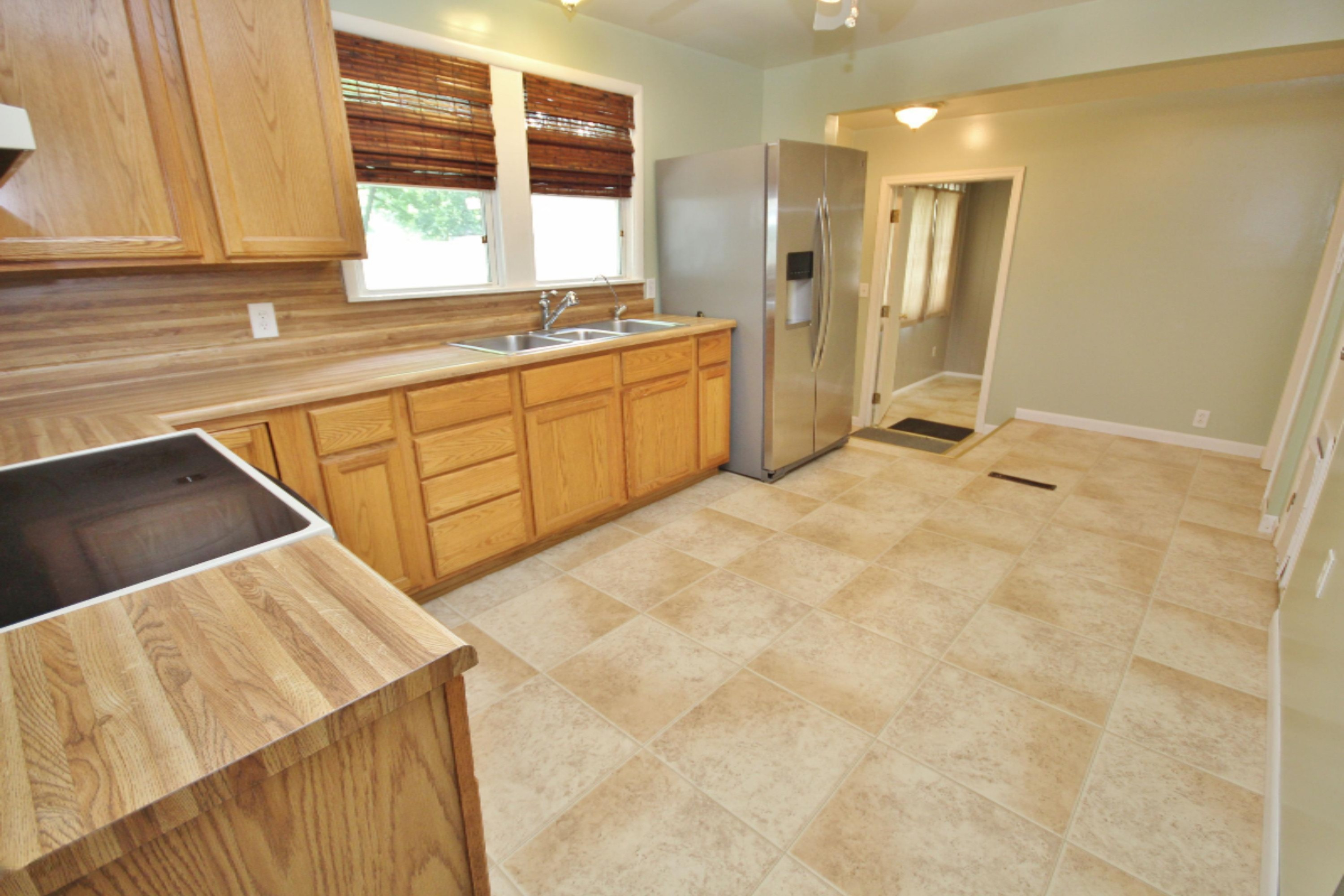 307 6th Avenue Three Rivers, MI 49093 - Photo 19 of 37 IMG_4393
