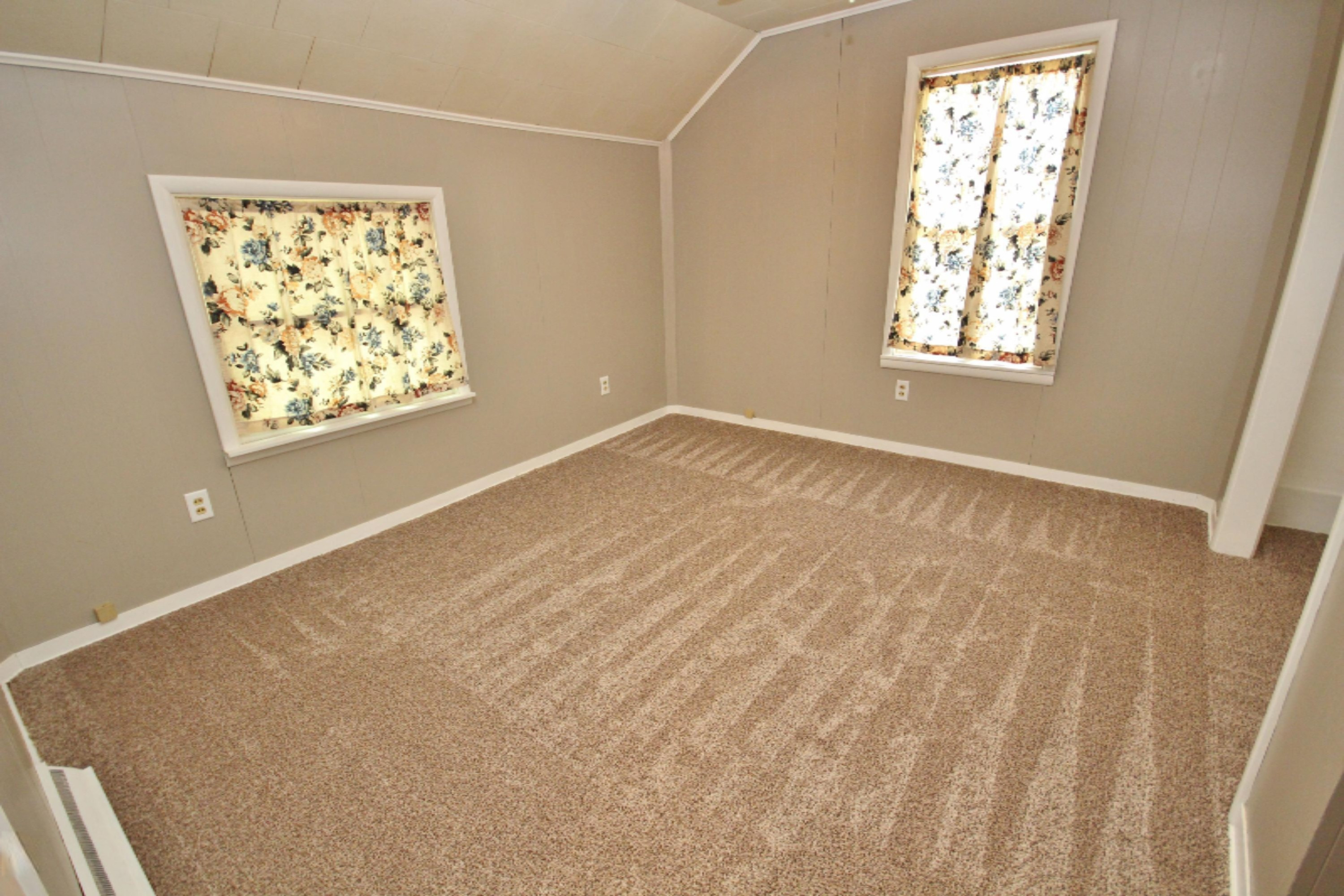 307 6th Avenue Three Rivers, MI 49093 - Photo 31 of 37 Upper BR 2