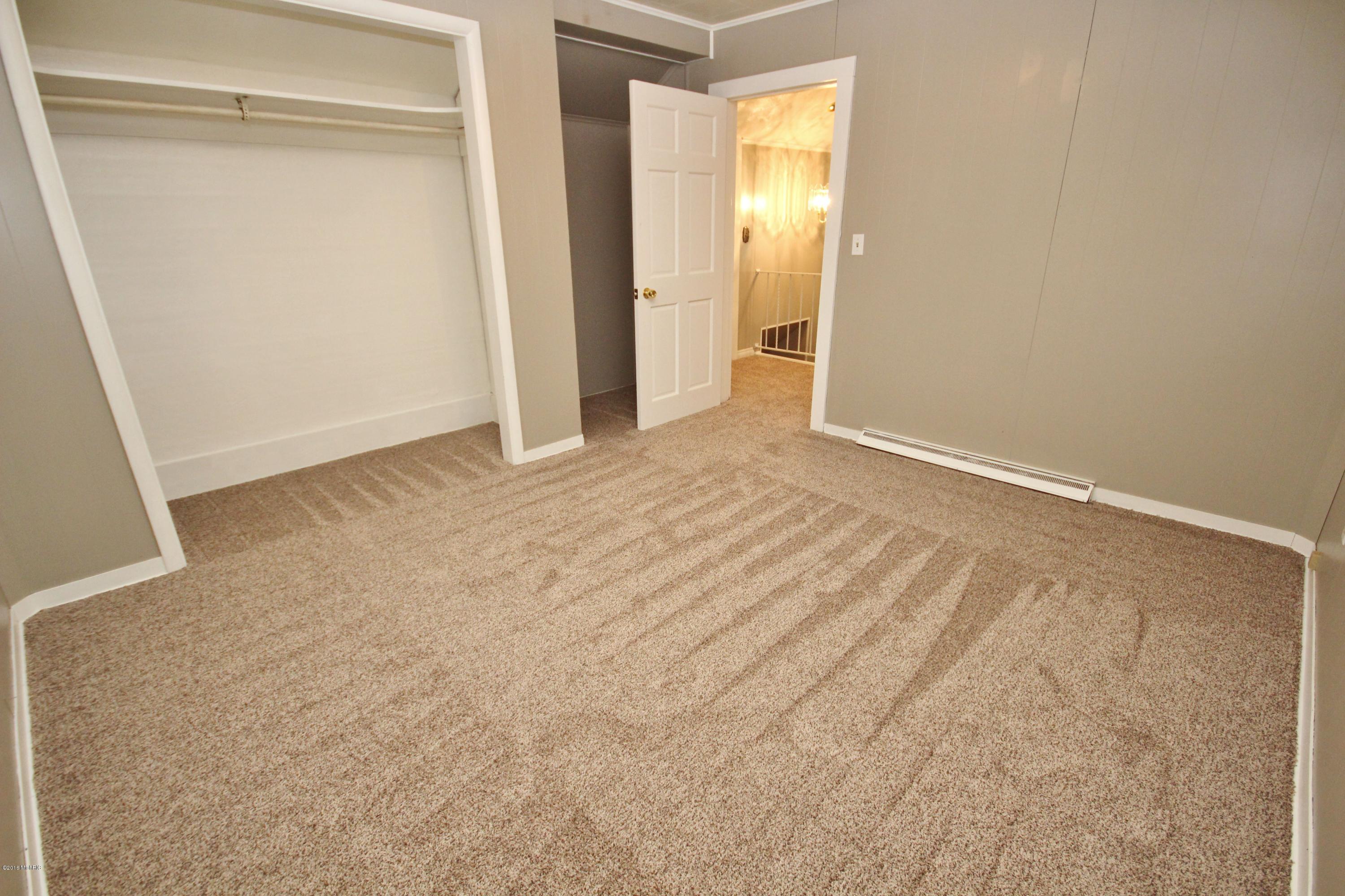 307 6th Avenue Three Rivers, MI 49093 - Photo 32 of 37 Upper BR 2