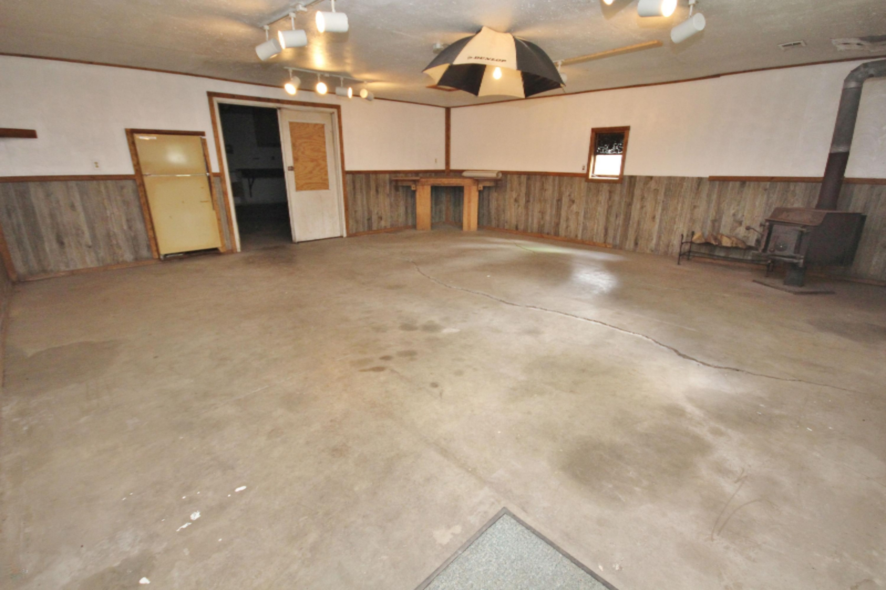 307 6th Avenue Three Rivers, MI 49093 - Photo 35 of 37 Game Room