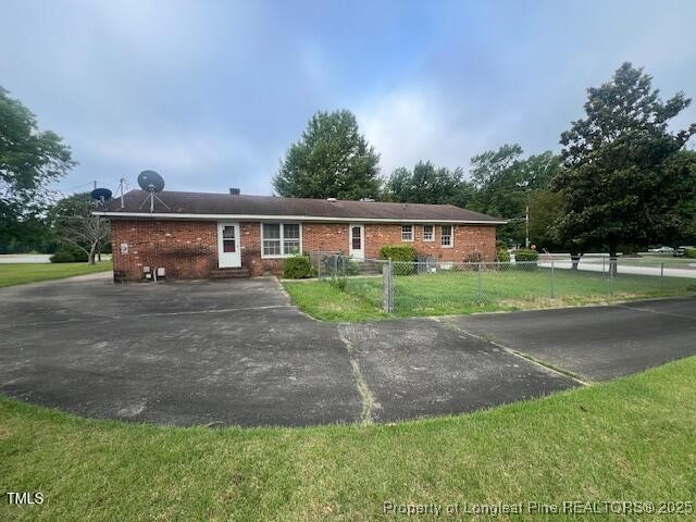 1116 Friendly Road Dunn, NC 28334 - Photo 14 of 15