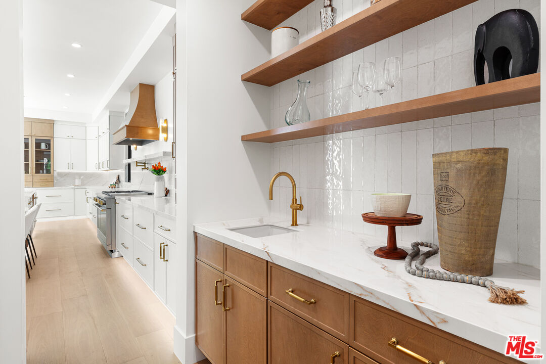 2565 Patricia Avenue Los Angeles, CA 90064 - Photo 16 of 55