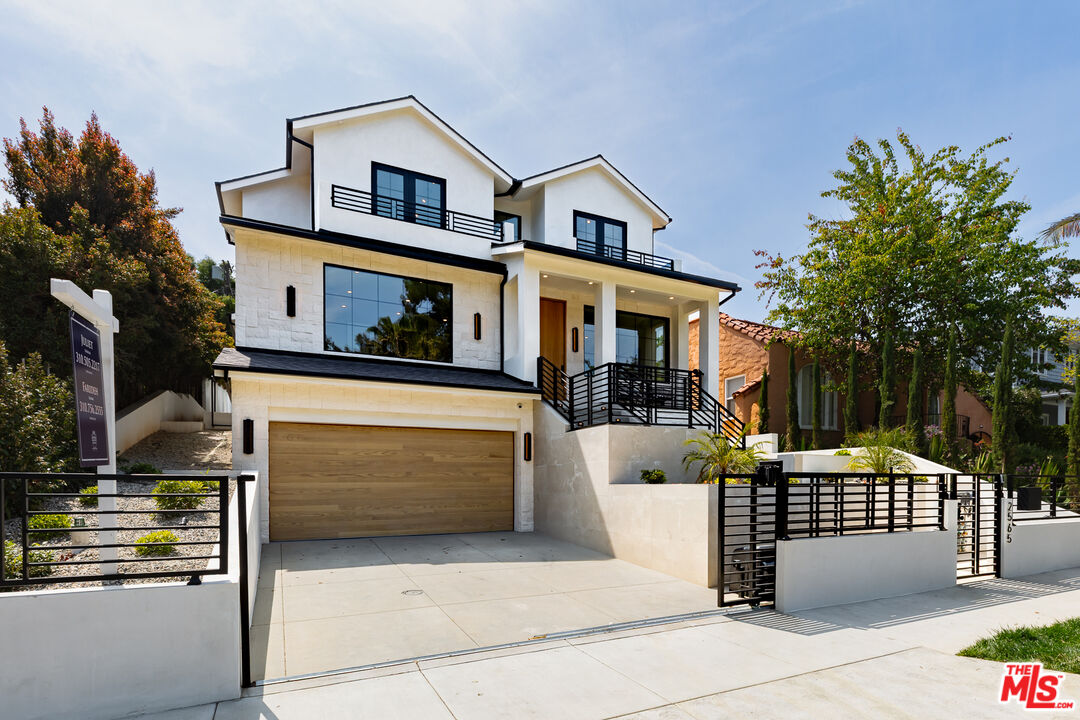 2565 Patricia Avenue Los Angeles, CA 90064 - Photo 3 of 55