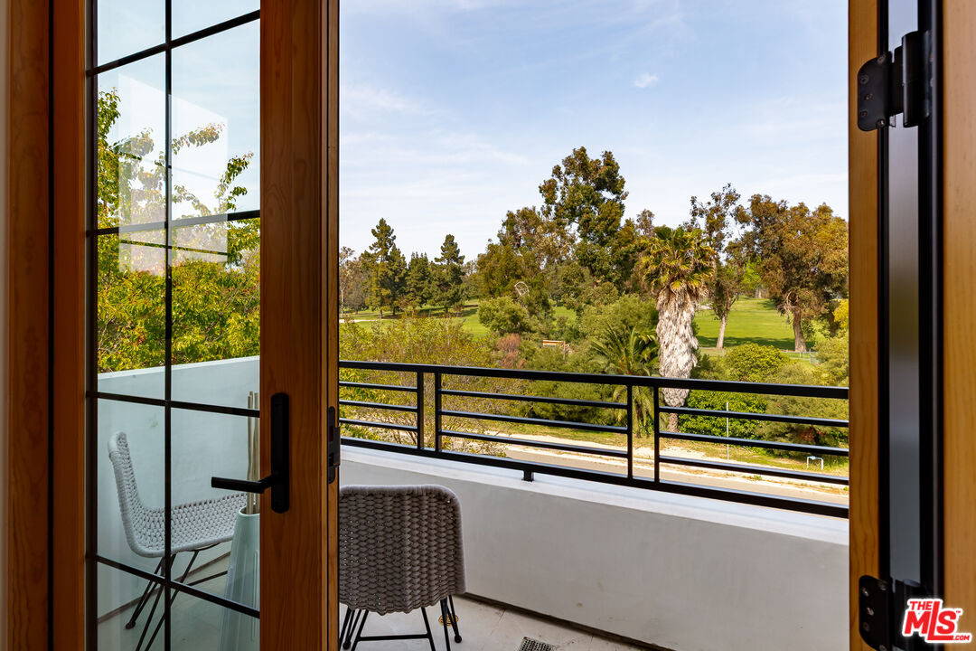 2565 Patricia Avenue Los Angeles, CA 90064 - Photo 35 of 55