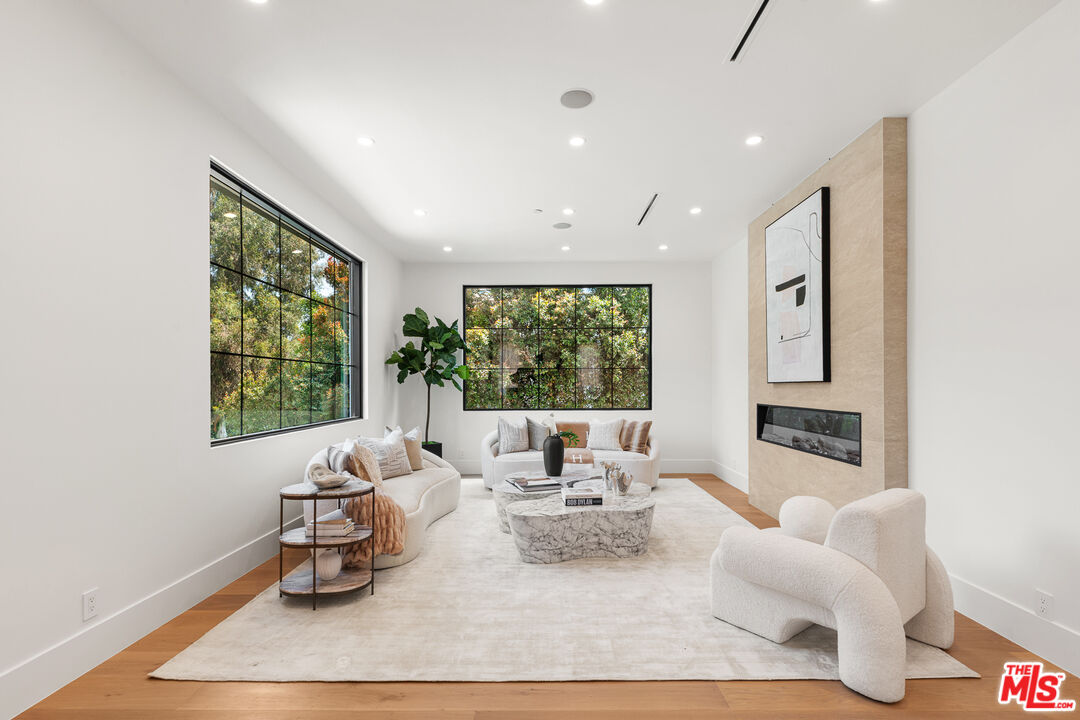 2565 Patricia Avenue Los Angeles, CA 90064 - Photo 5 of 55