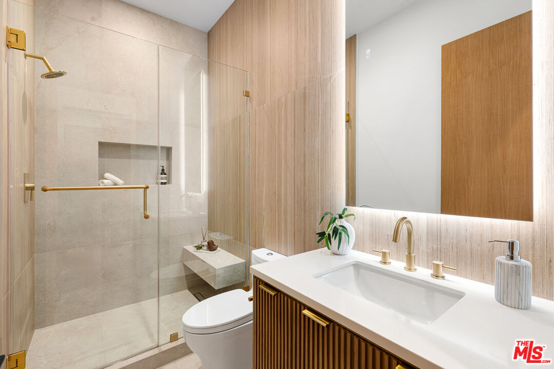 2565 Patricia Avenue Los Angeles, CA 90064 - Photo 52 of 55