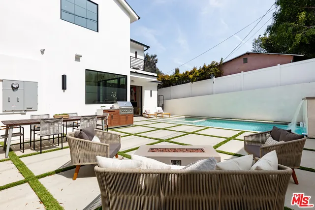 $7,170,888 | 2565 Patricia Avenue, Los Angeles, CA 90064