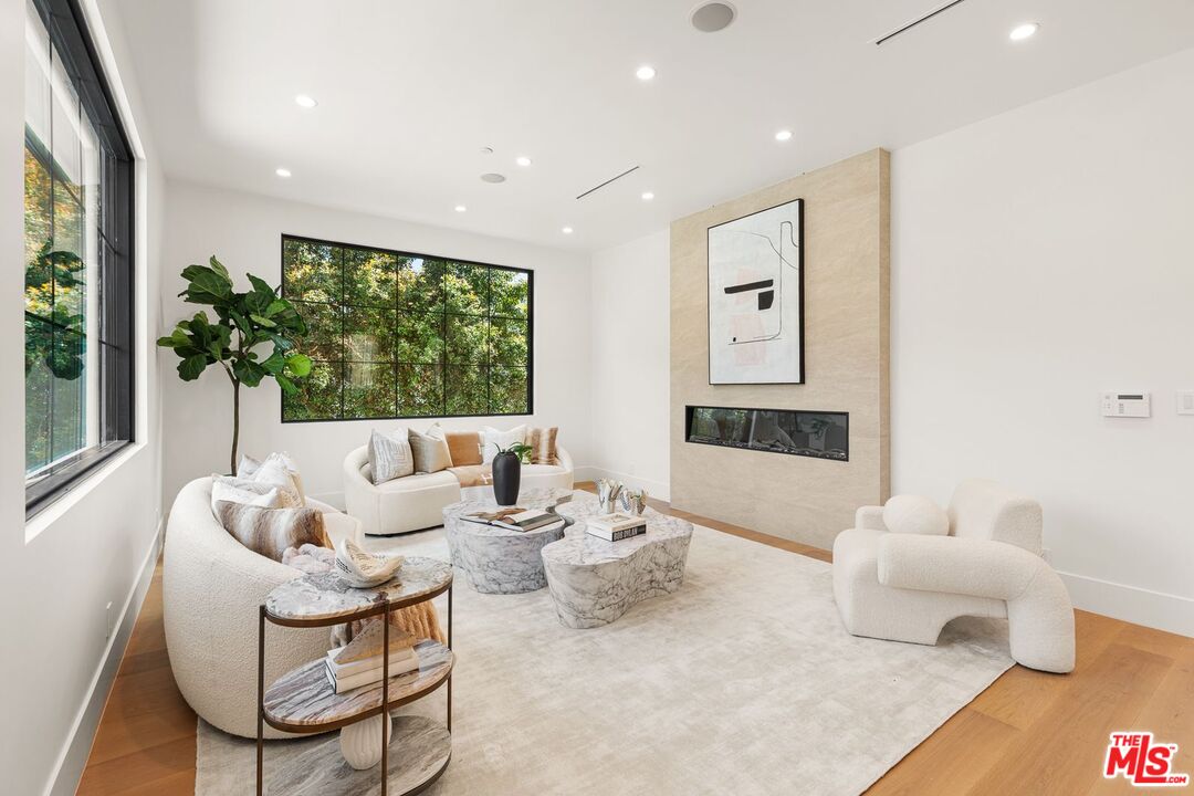 2565 Patricia Avenue Los Angeles, CA 90064 - Photo 6 of 55