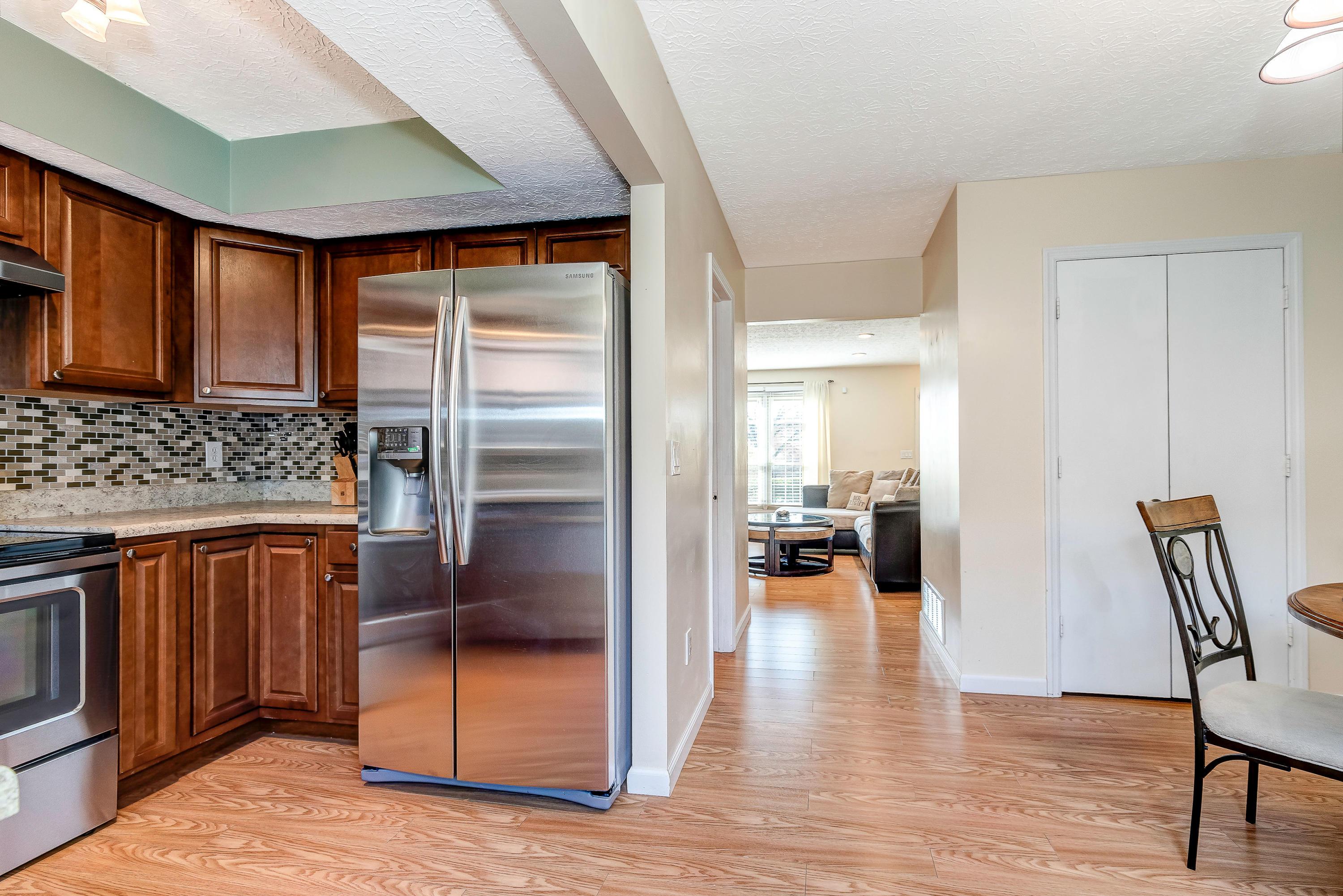 5106 Reed Road Columbus, OH 43220 - Photo 11 of 32 Gallery Image 11