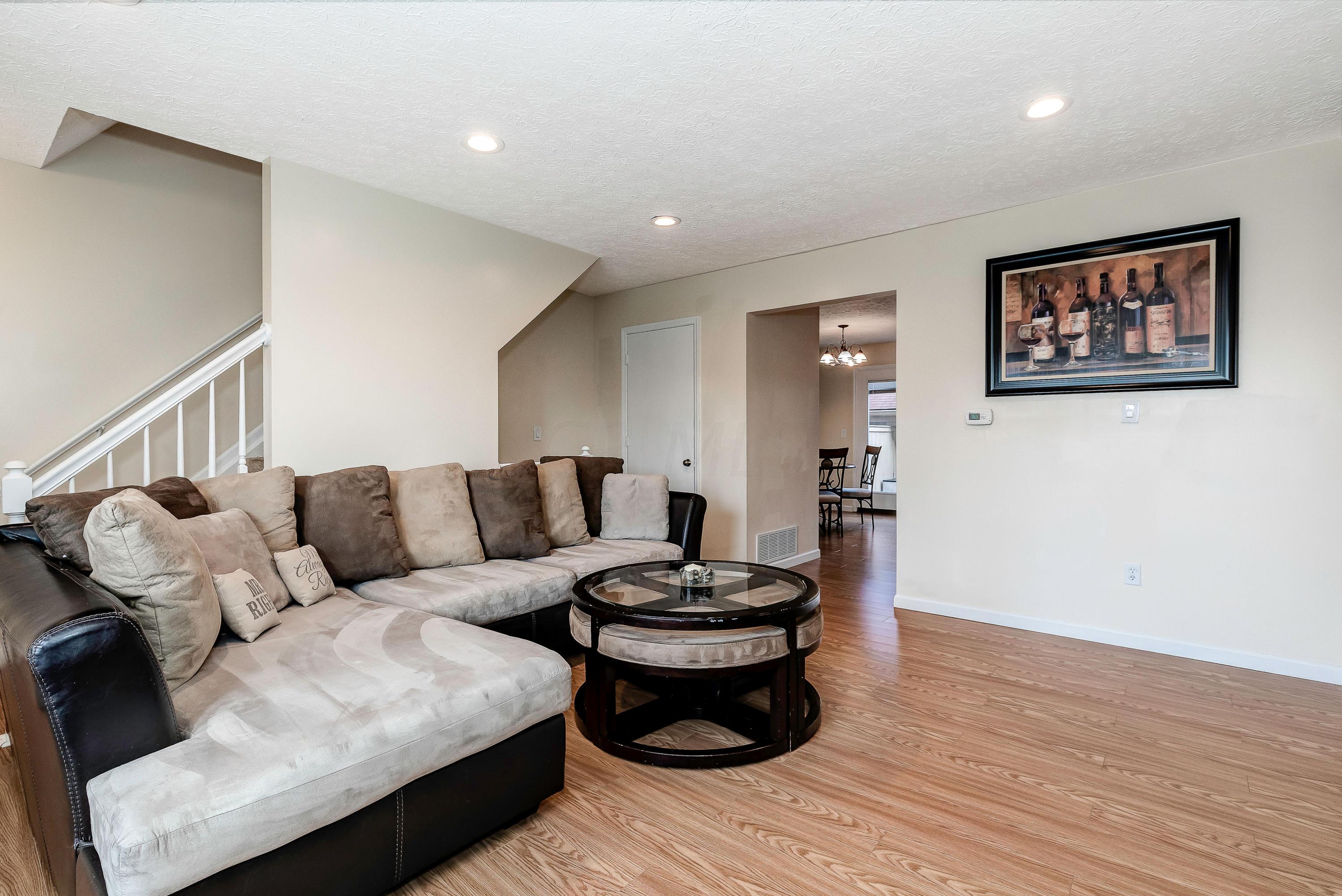 5106 Reed Road Columbus, OH 43220 - Photo 8 of 32 Gallery Image 8