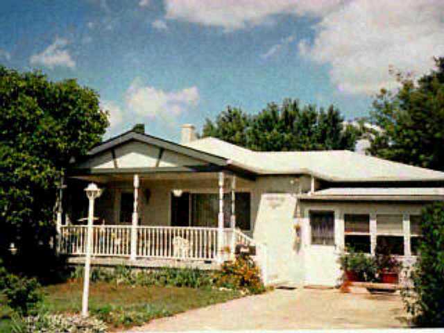 1678 East Dunedin Road Columbus, OH 43224 - Photo 1 of 1