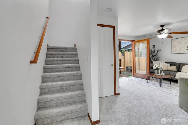 $529,950 | 9912 Holly Drive, Unit A, Everett, WA 98204