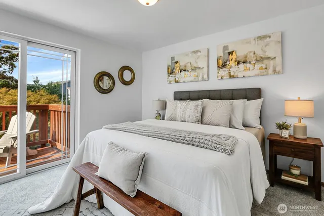 $529,950 | 9912 Holly Drive, Unit A, Everett, WA 98204